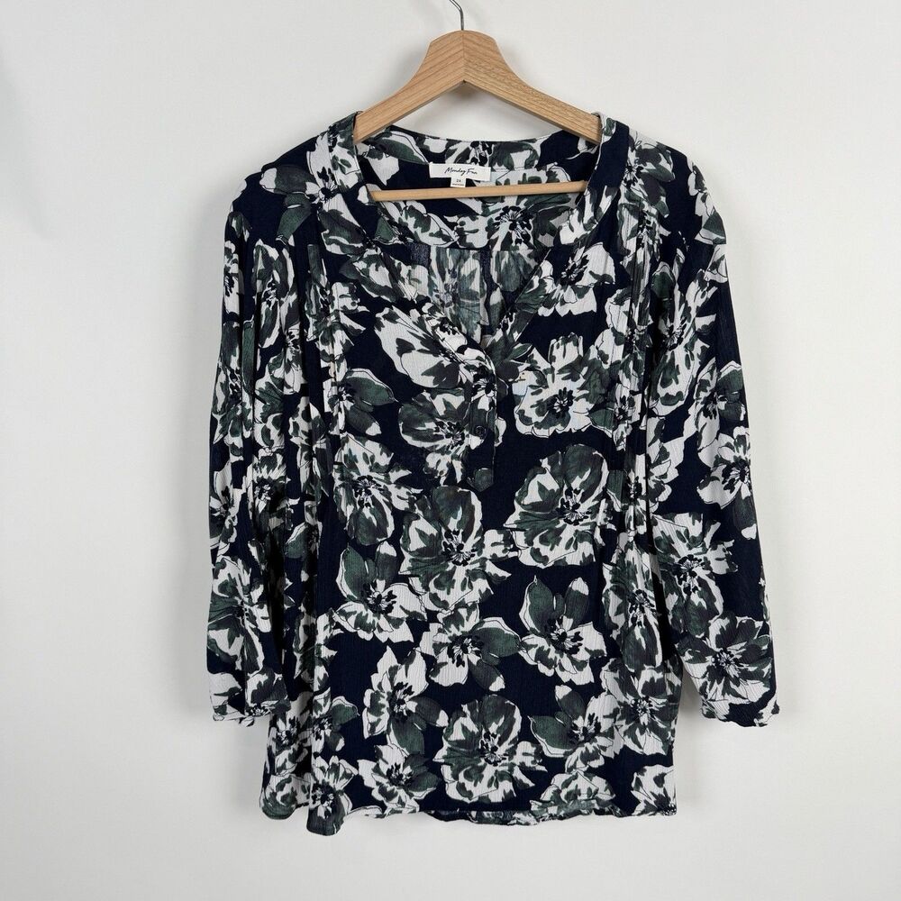 Monday Fun Blouse Women 2X Floral Rayon Teal Black 3/4 Sleeve V-Neck Flowy Tunic